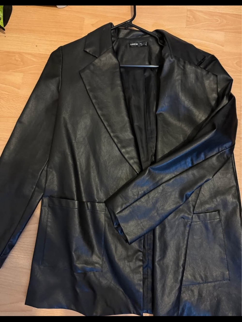 SHEIN Black Faux Leather Shirt Jacket Blazer